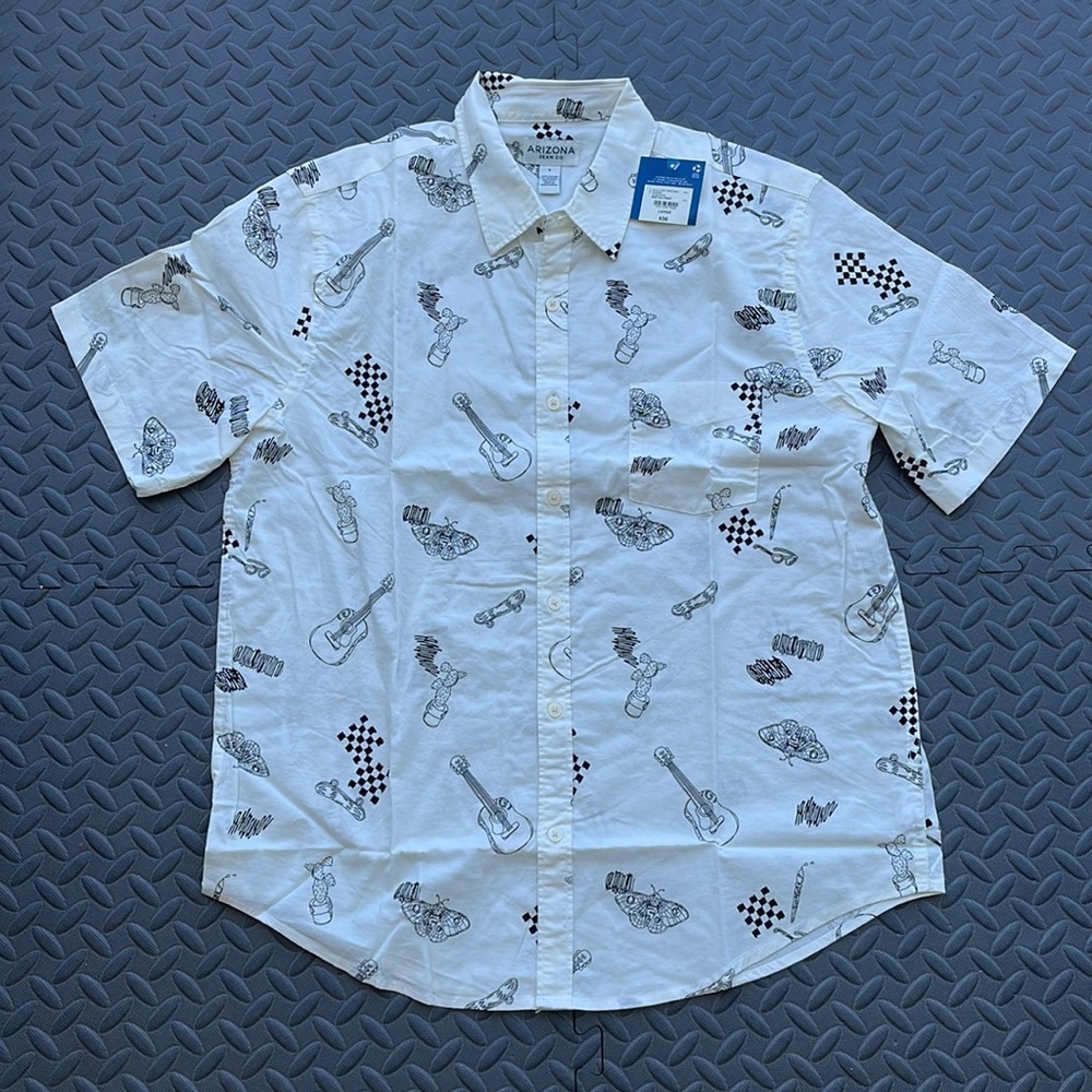 NWT Guitar, skateboard shirt” Arizona Mens Buttondown